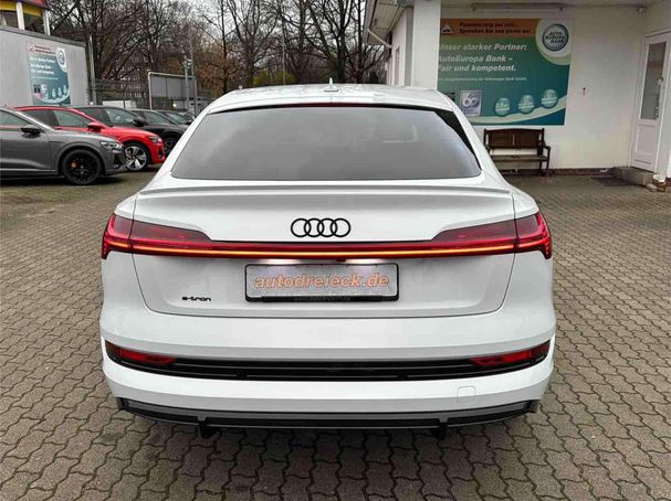 Audi e-tron 55 S-line Sportback 300 kW image number 7