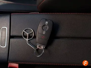 Car image 29