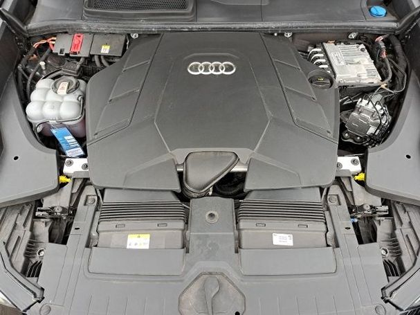 Audi Q8 55 TFSI quattro S-line 250 kW image number 22