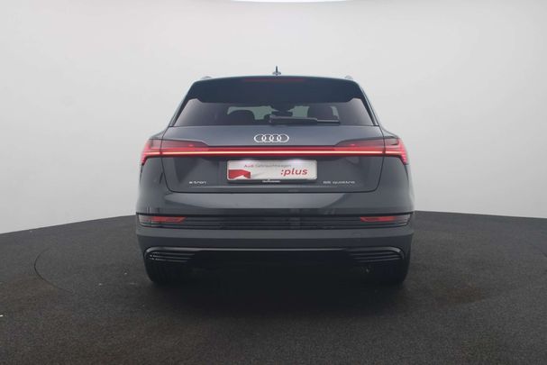 Audi e-tron 55 quattro 300 kW image number 3