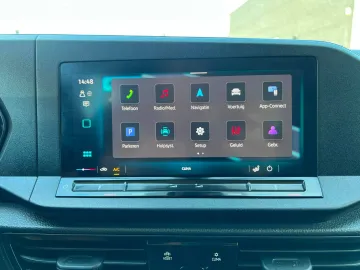 Car image 23