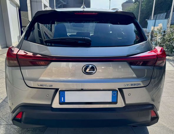 Lexus UX 250h Luxury 135 kW image number 4