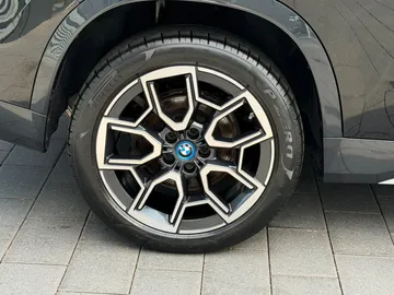 Car image 50
