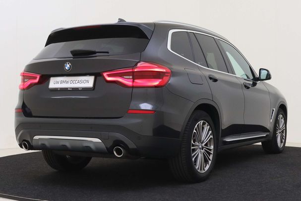 BMW X3 xDrive20i Luxury Line 135 kW image number 3