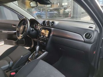 Car image 10