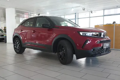 Car image 4