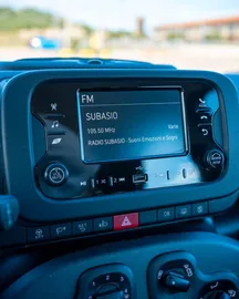 Car image 15
