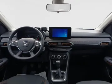 Car image 9