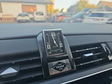 Car image 34