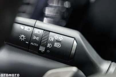 Car image 40