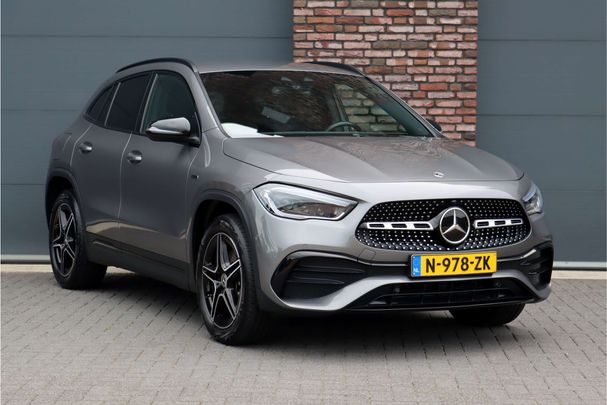 Mercedes-Benz GLA 250 e 160 kW image number 2