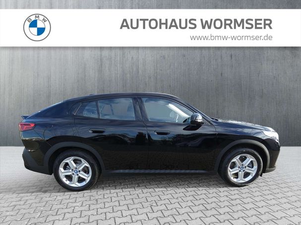 BMW iX2 xDrive30 225 kW image number 4