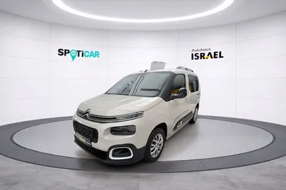 Car image 1
