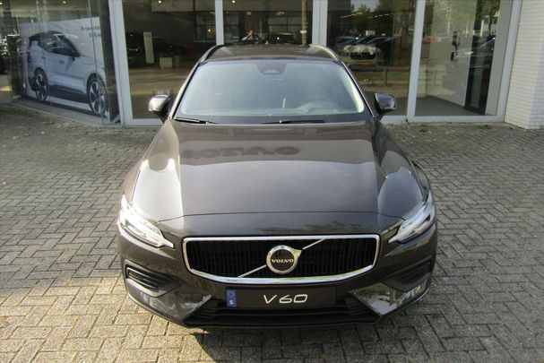 Volvo V60 B3 Essential 120 kW image number 24