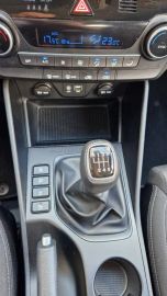 Car image 30