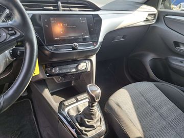 Car image 16