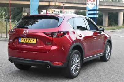Car image 3