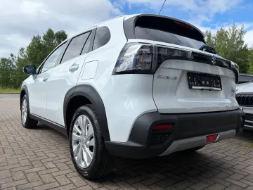Car image 49