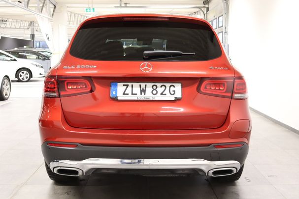 Mercedes-Benz GLC 300 de 4Matic 9G-Tronic 225 kW image number 3