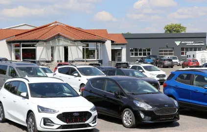 Car image 27