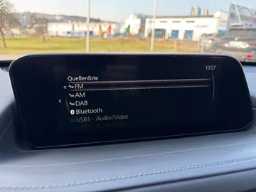 Car image 29