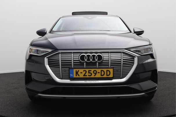 Audi e-tron 55 quattro Sportback Business 300 kW image number 2