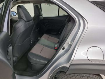 Car image 30