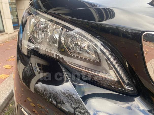 Peugeot 3008 BlueHDi 130 S&S Allure 96 kW image number 27