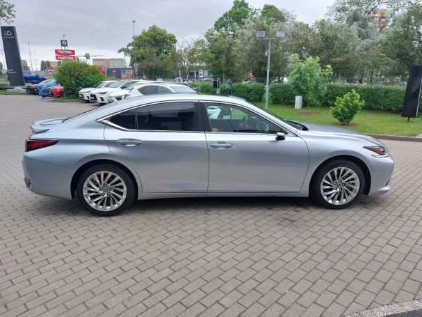 Lexus ES 300 h 160 kW image number 2