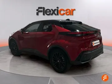 Car image 4