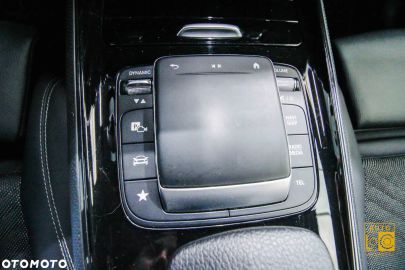 Car image 33