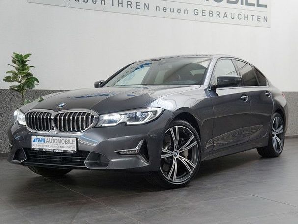 BMW 330d Luxury Line xDrive 210 kW image number 1