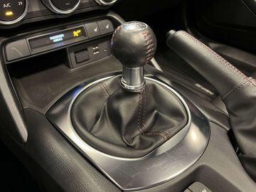 Car image 38