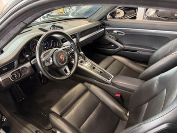 Car image 39