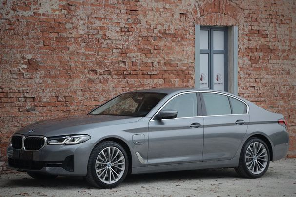 BMW 530 xDrive 215 kW image number 3