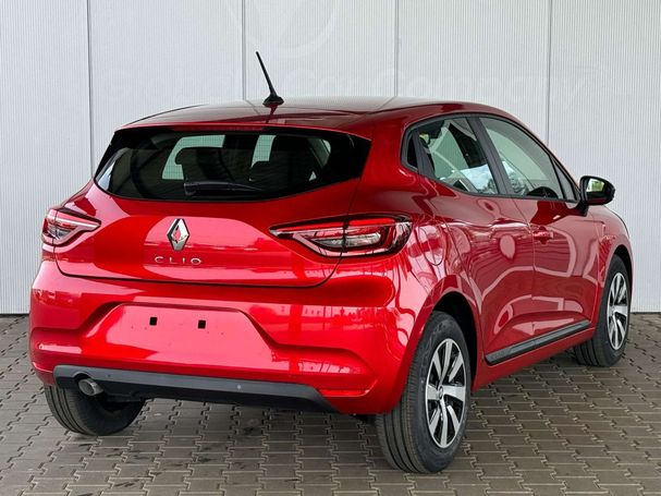 Renault Clio TCe 90 66 kW image number 2