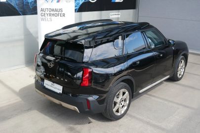 Car image 38