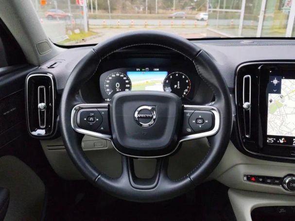 Volvo XC40 140 kW image number 15