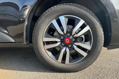 Car image 32