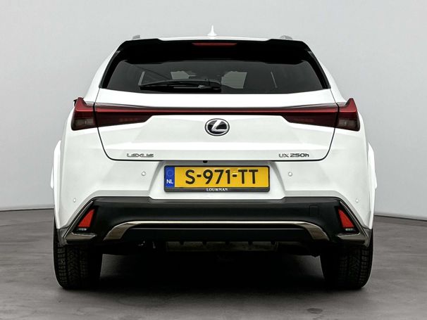 Lexus UX 250h F Sport 135 kW image number 17