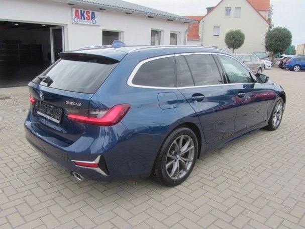 BMW 320d Touring Luxury Line 140 kW image number 4