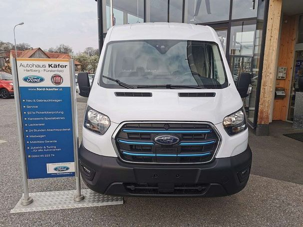 Ford E-Transit Trend 135 kW image number 3