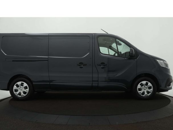 Renault Trafic L2H1 E-Tech 90 kW image number 3