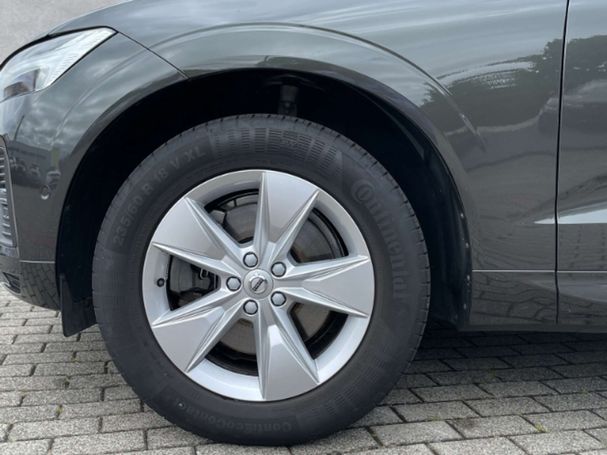 Volvo XC60 B4 Momentum Pro 145 kW image number 9