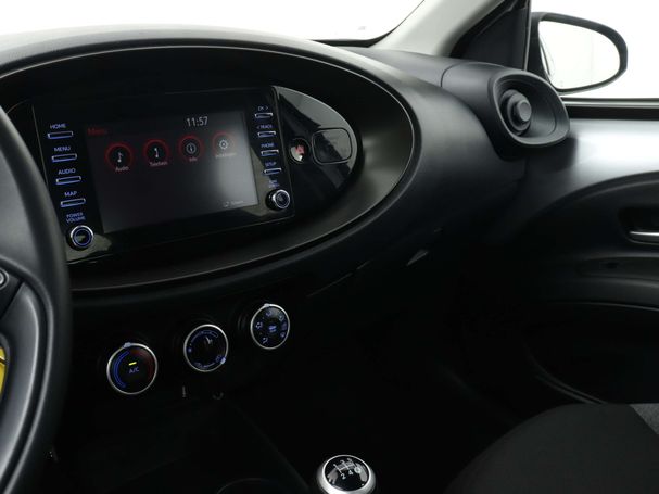 Toyota Aygo X 1.0 VVT-i 53 kW image number 7