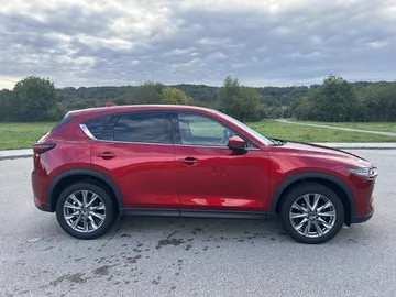 Car image 2