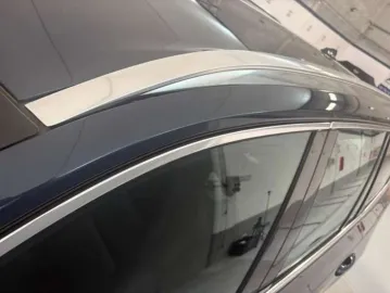 Car image 48