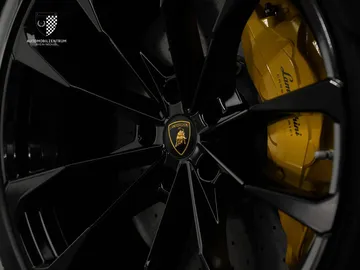 Car image 38