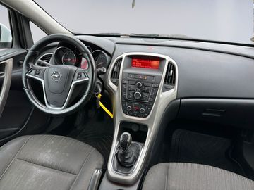 Car image 12