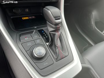 Car image 13